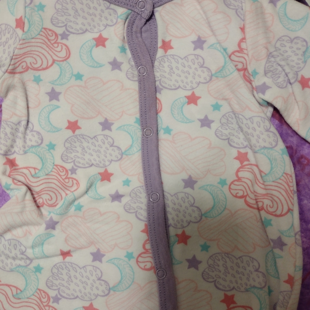 Infant girls sleeper.          6/$15